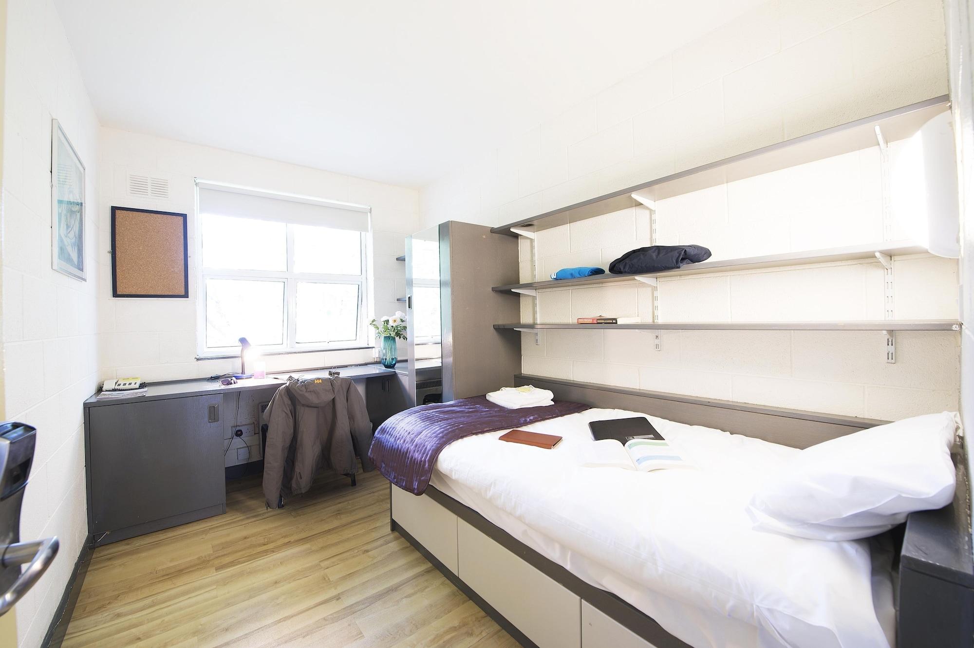 Corrib Village Apartments University Of Galway Extérieur photo